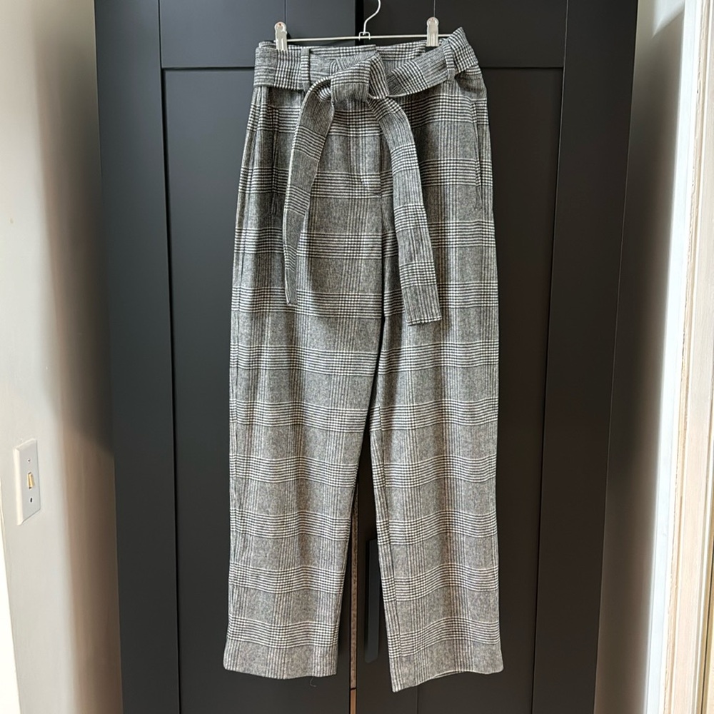 Aritzia Wilfred plaid cropped pants with tie belt